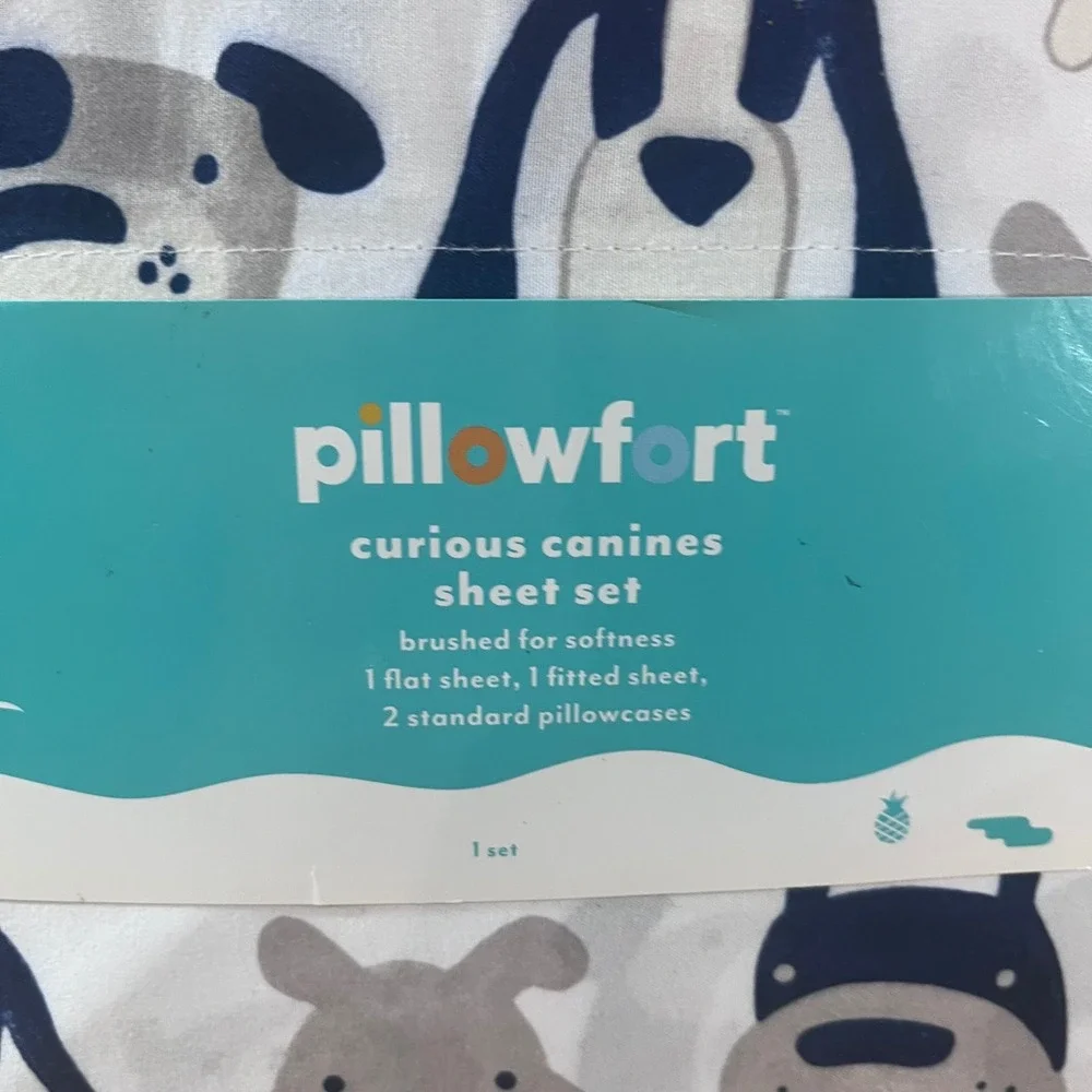 Pillowfort curious canines